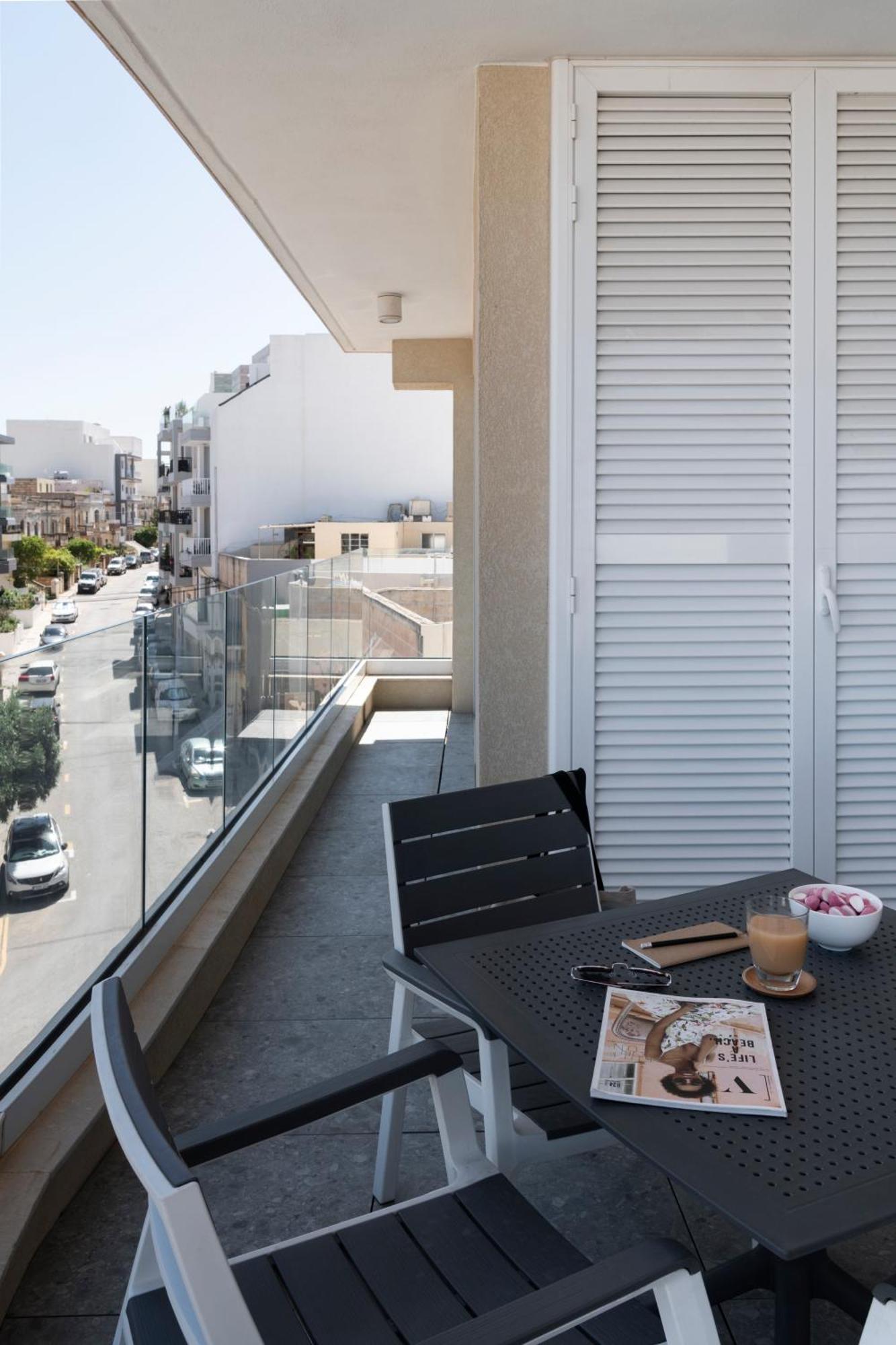 Staymela Apartments - Kappara ภายนอก รูปภาพ