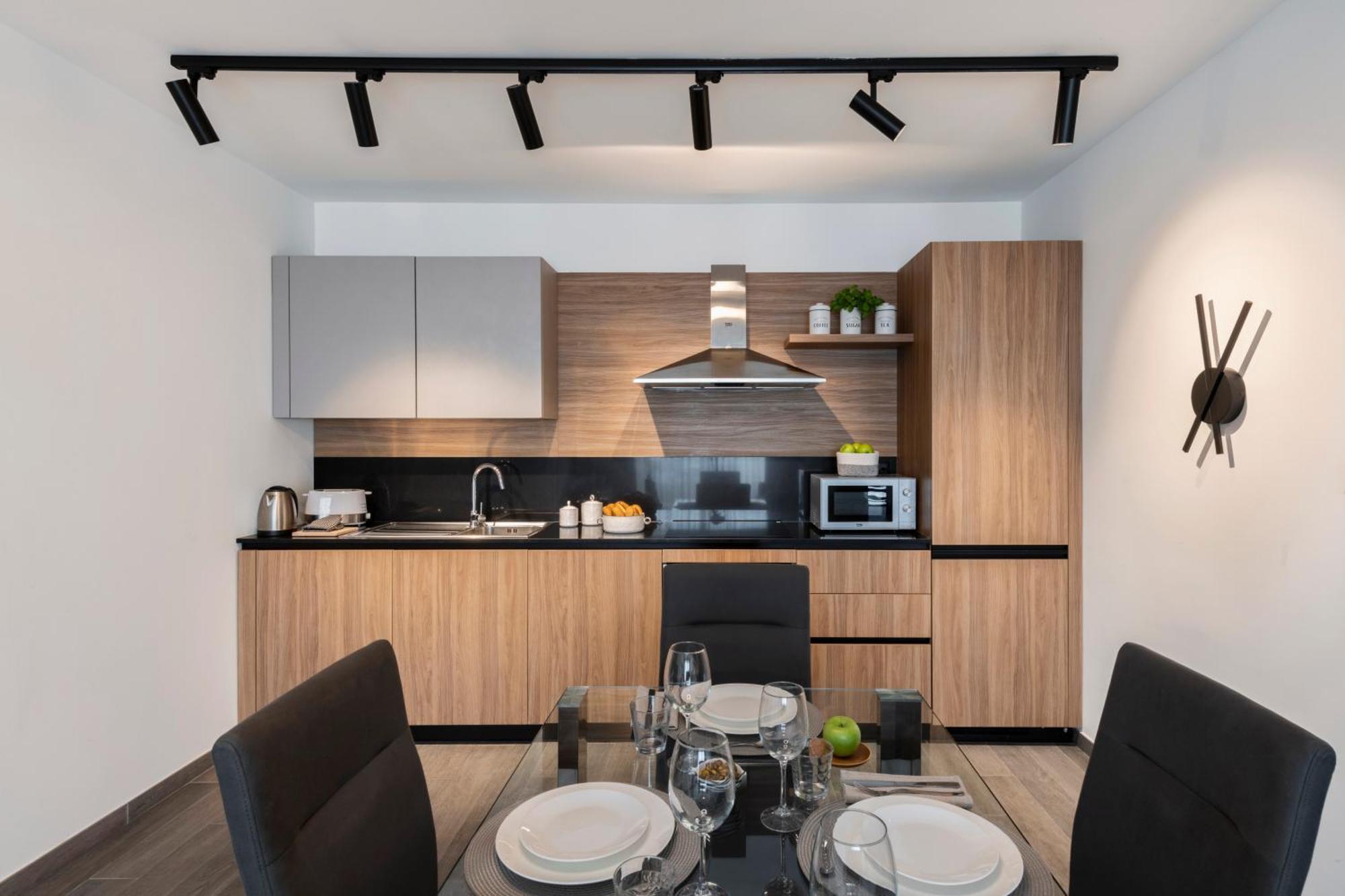 Staymela Apartments - Kappara ภายนอก รูปภาพ